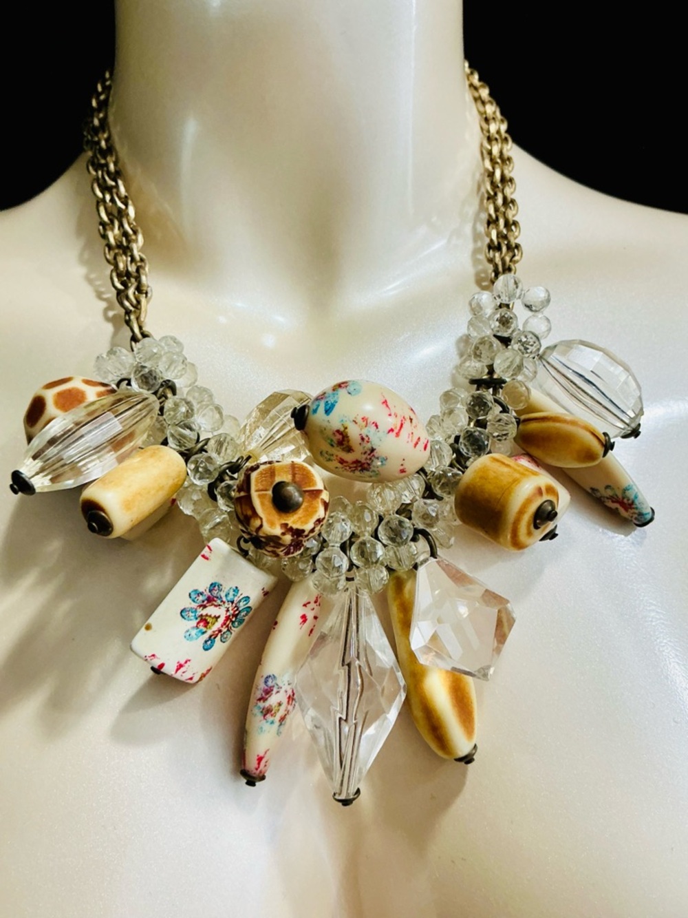ECLECTIC BOHO PIRATE CORE Floral Ivory and Clear Bead Statement Chunky Necklace
